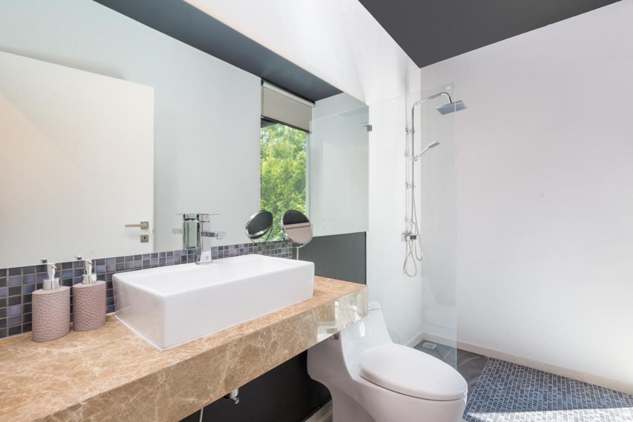 Zen Studio Superior Apartment Pantai Layan Bagian luar foto